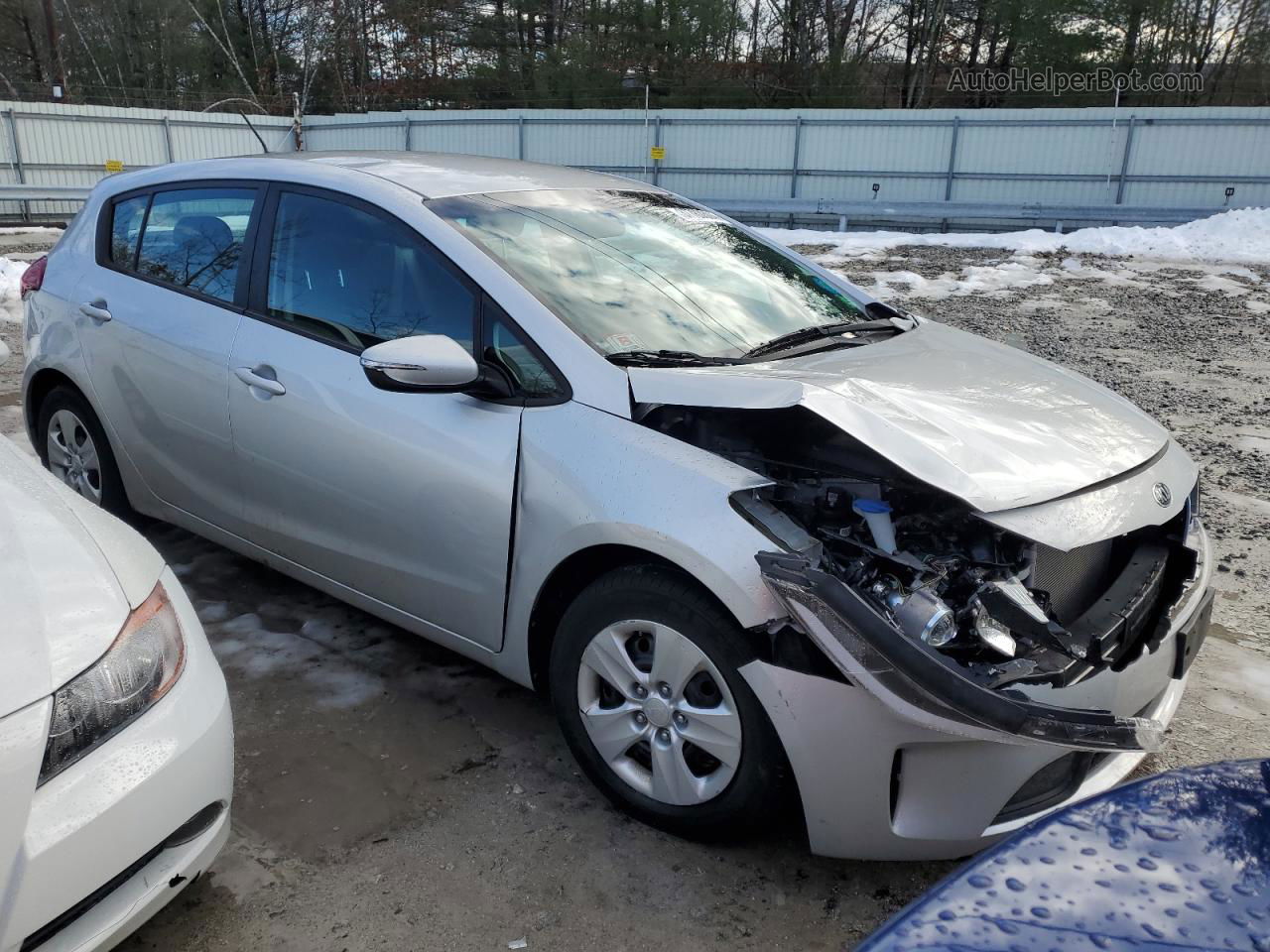 2018 Kia Forte Lx Silver vin: KNAFK5A88J5773418