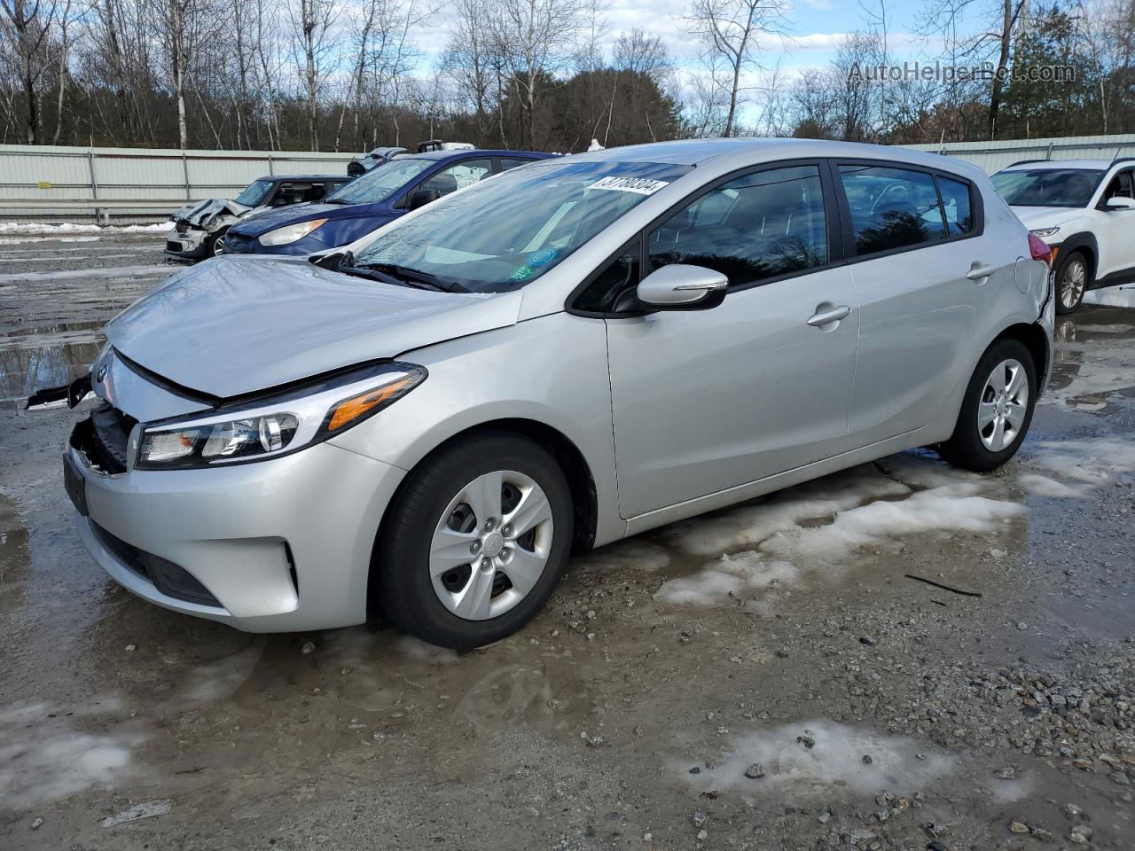 2018 Kia Forte Lx Silver vin: KNAFK5A88J5773418