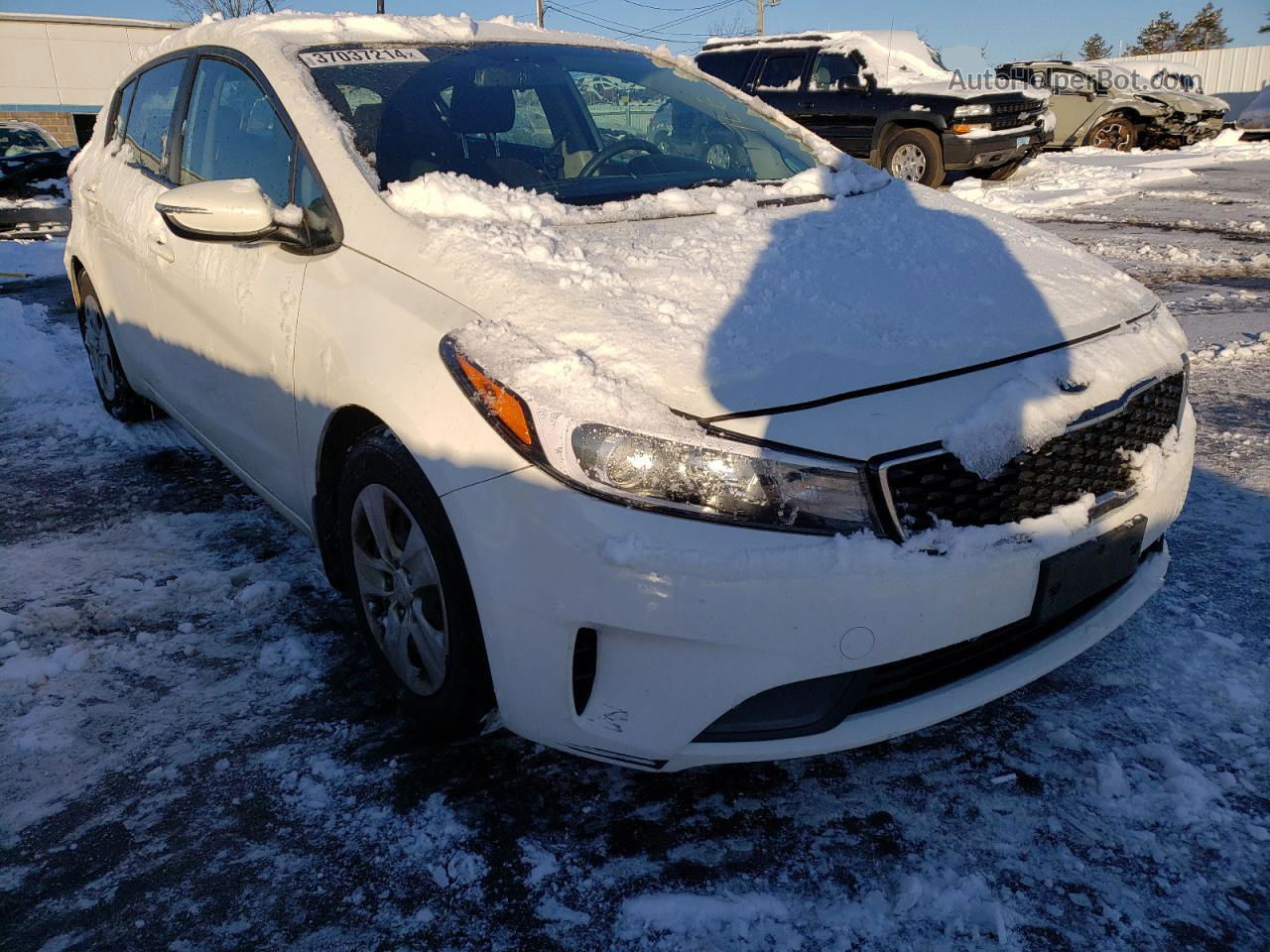 2017 Kia Forte Lx White vin: KNAFK5A89H5677856