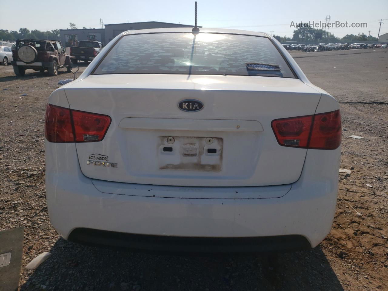 2012 Kia Forte Lx White vin: KNAFT4A20C5517036