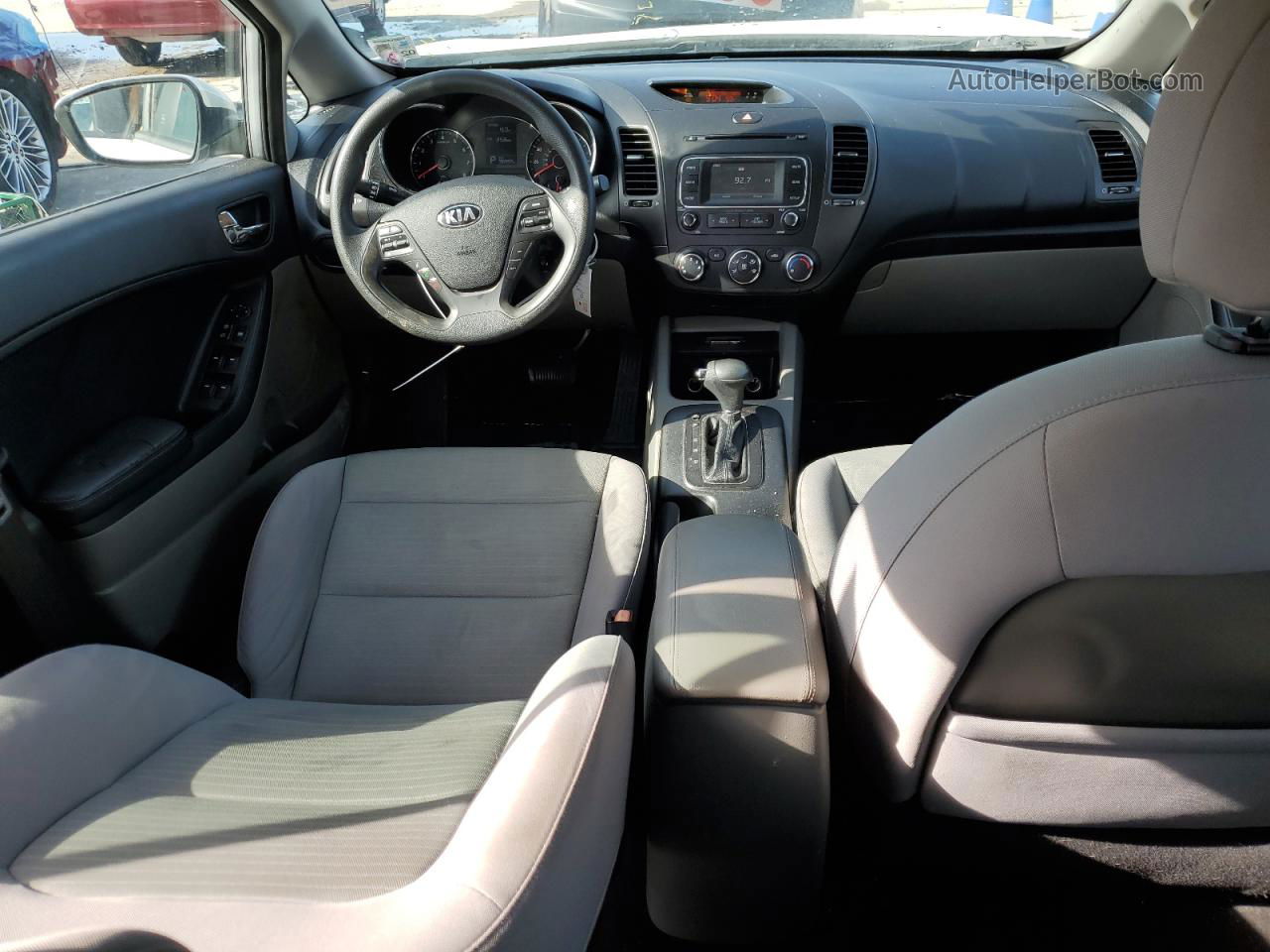 2016 Kia Forte Lx Белый vin: KNAFX4A62G5550973