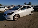 2016 Kia Forte Lx Белый vin: KNAFX4A63G5480660