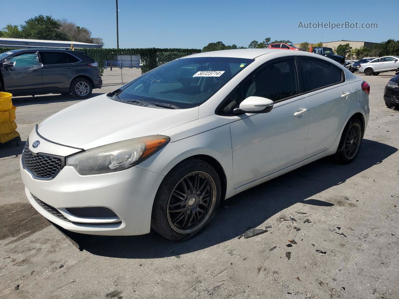 2016 Kia Forte Lx White vin: KNAFX4A64G5519319