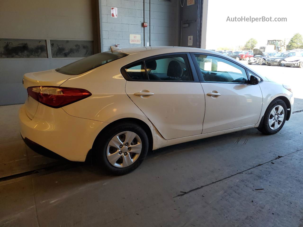 2016 Kia Forte Lx White vin: KNAFX4A64G5528828