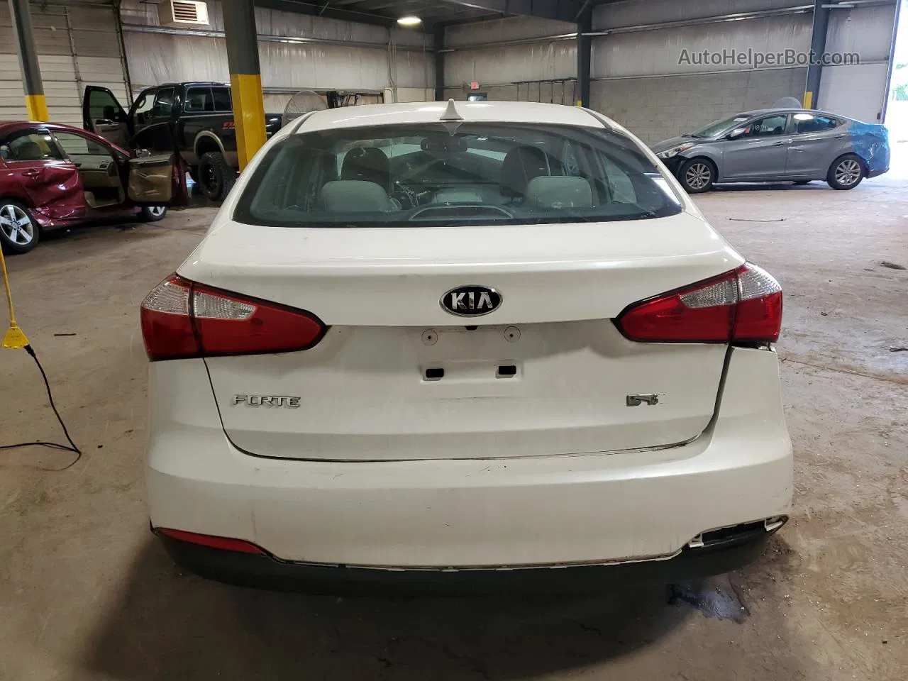 2016 Kia Forte Lx White vin: KNAFX4A64G5541210