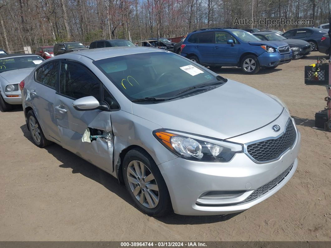 2016 Kia Forte Lx Серебряный vin: KNAFX4A67G5476918