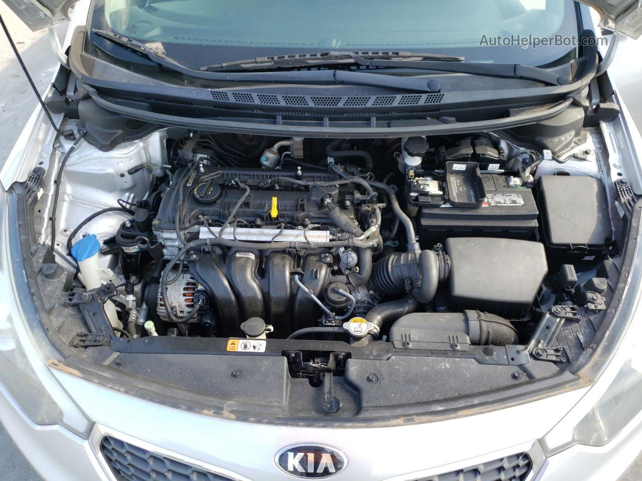 2016 Kia Forte Lx Серебряный vin: KNAFX4A67G5502787