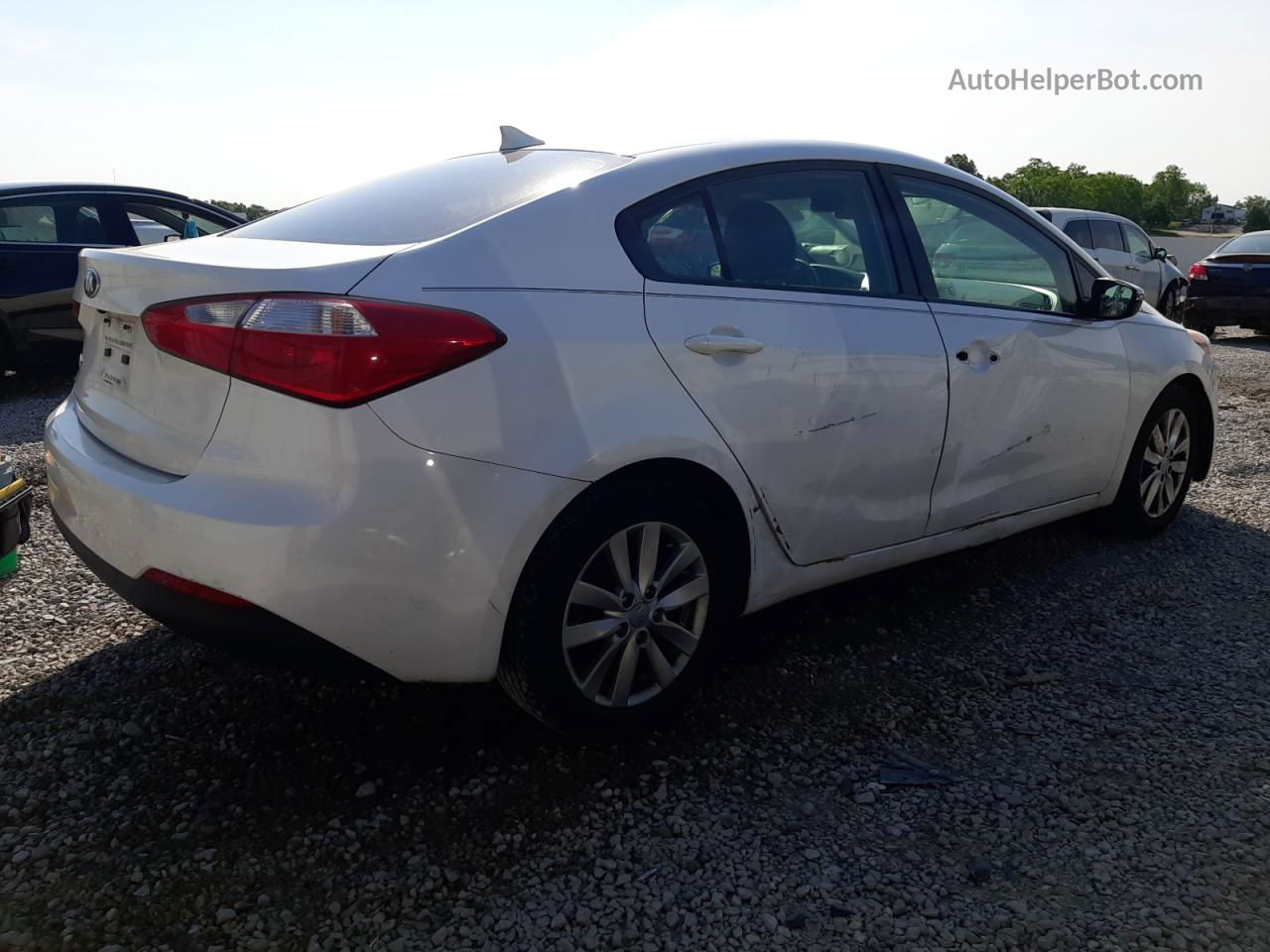 2016 Kia Forte Lx White vin: KNAFX4A69G5478346