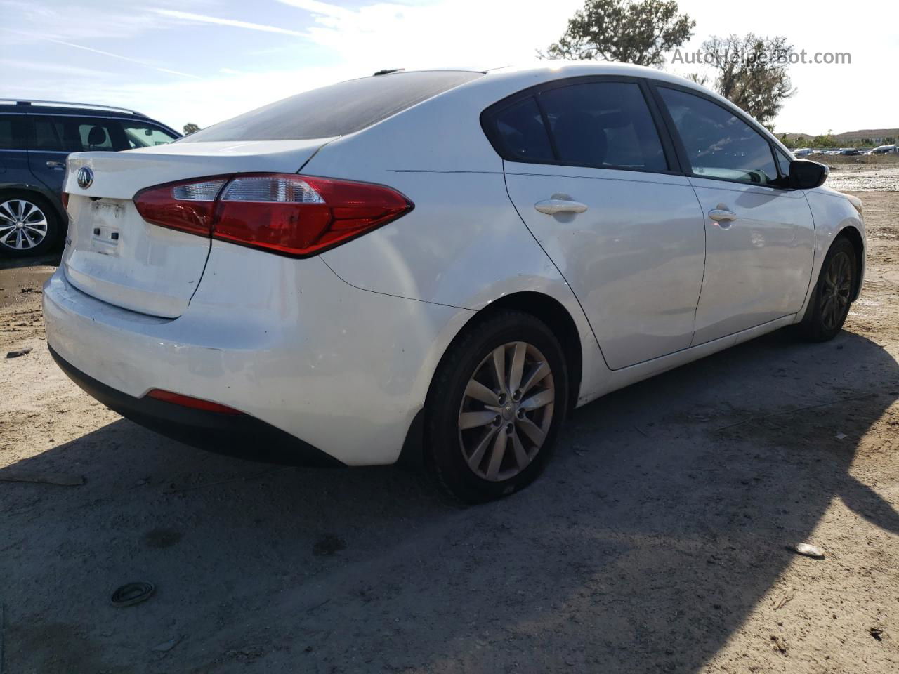 2016 Kia Forte Lx White vin: KNAFX4A69G5575434