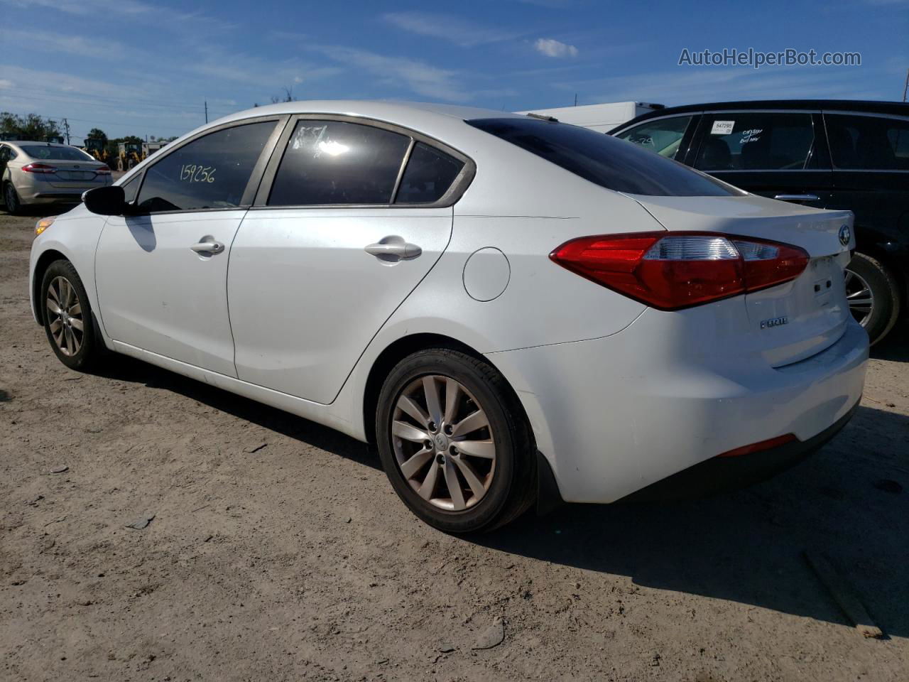 2016 Kia Forte Lx White vin: KNAFX4A69G5575434