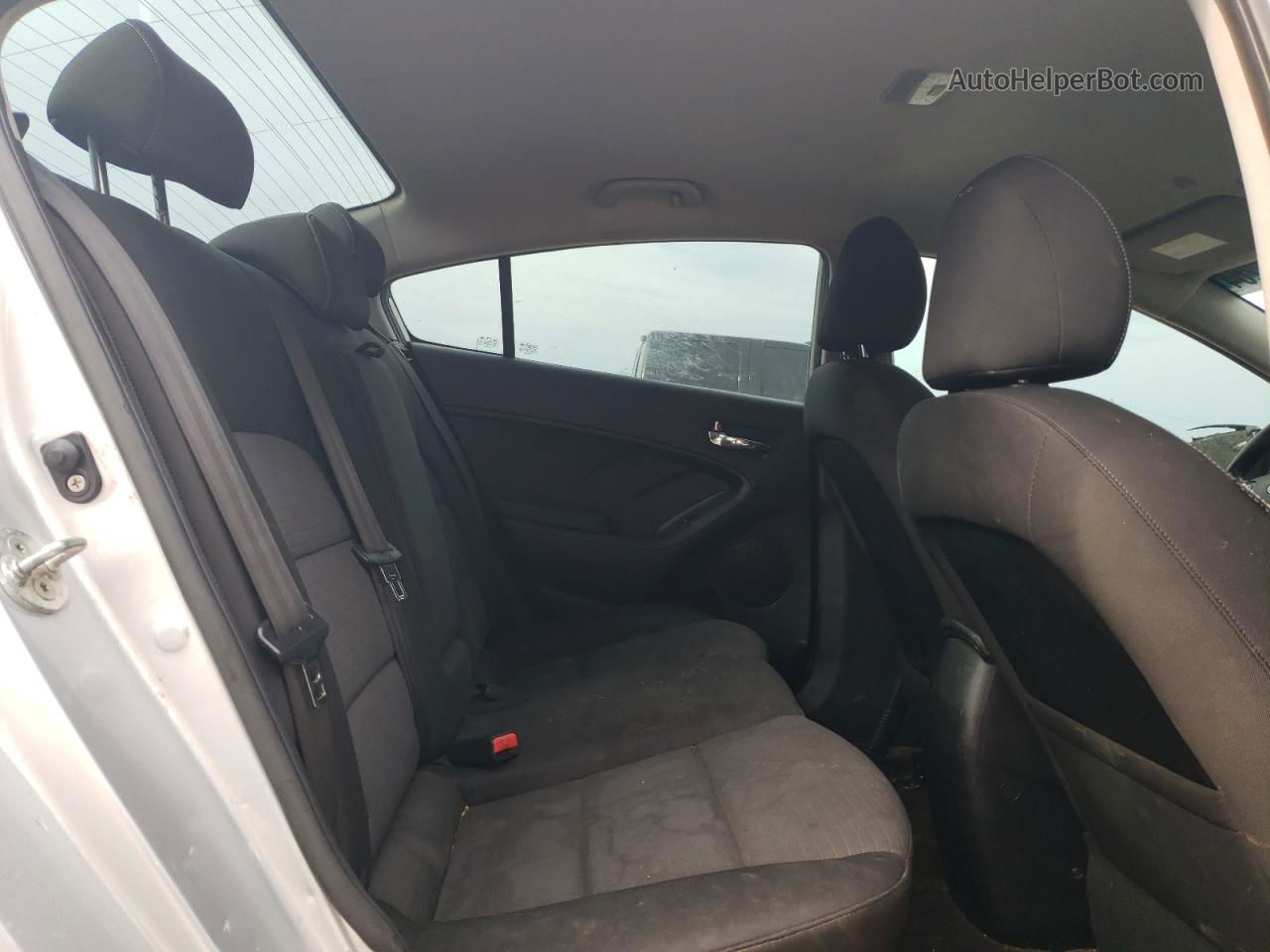 2016 Kia Forte Lx Серебряный vin: KNAFX4A6XG5460728