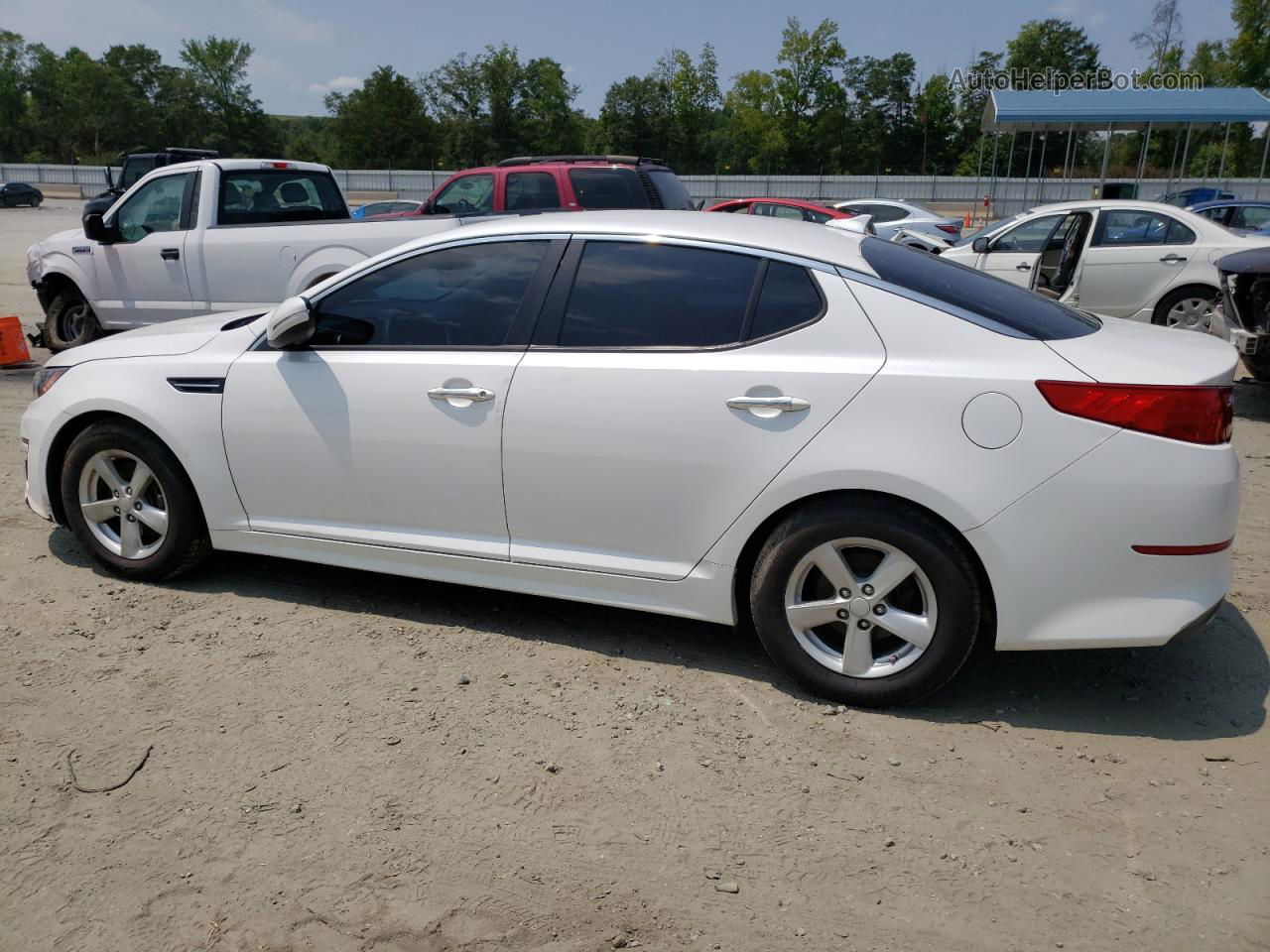 2015 Kia Optima Lx White vin: KNAGM4A73F5641061