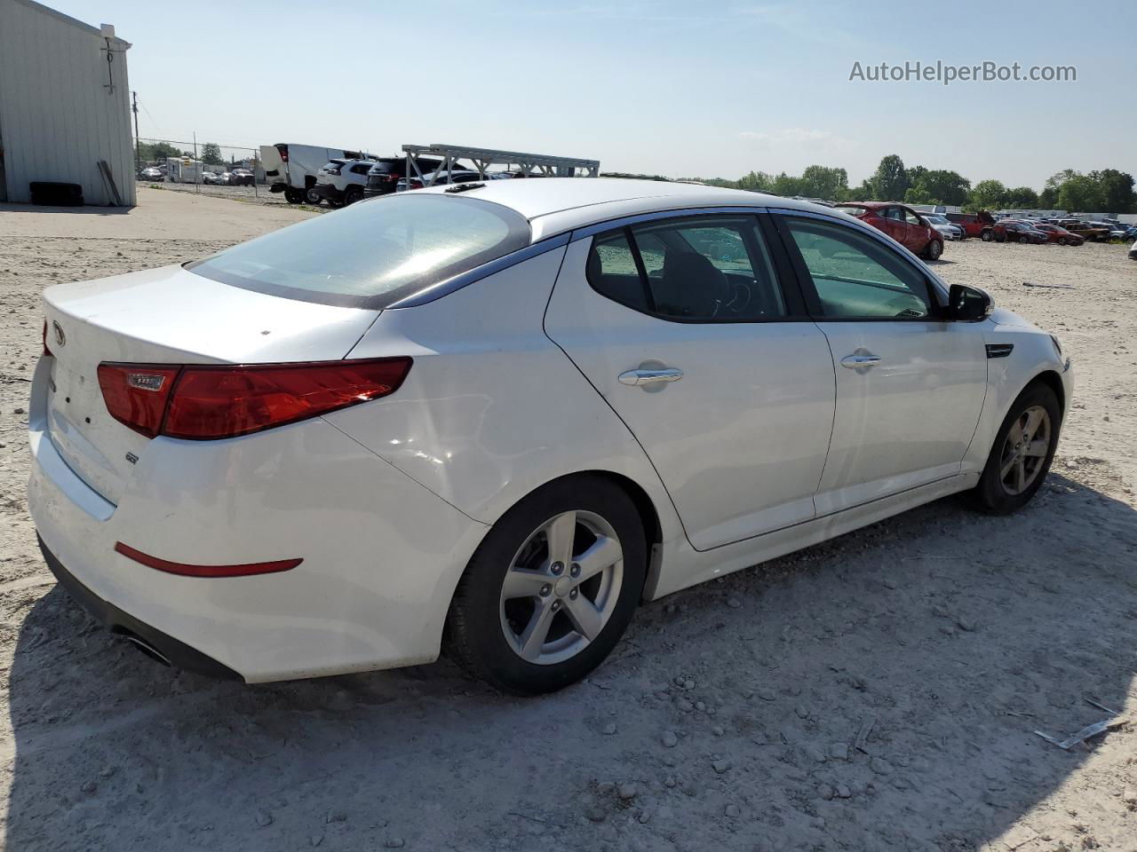 2015 Kia Optima Lx White vin: KNAGM4A74F5626147