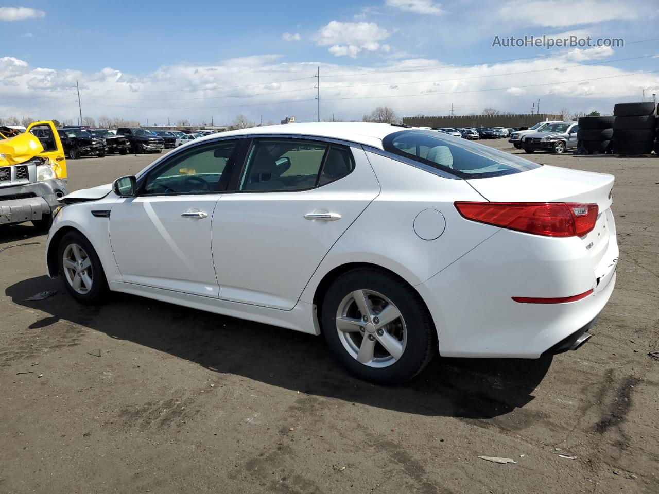 2015 Kia Optima Lx White vin: KNAGM4A75F5556853