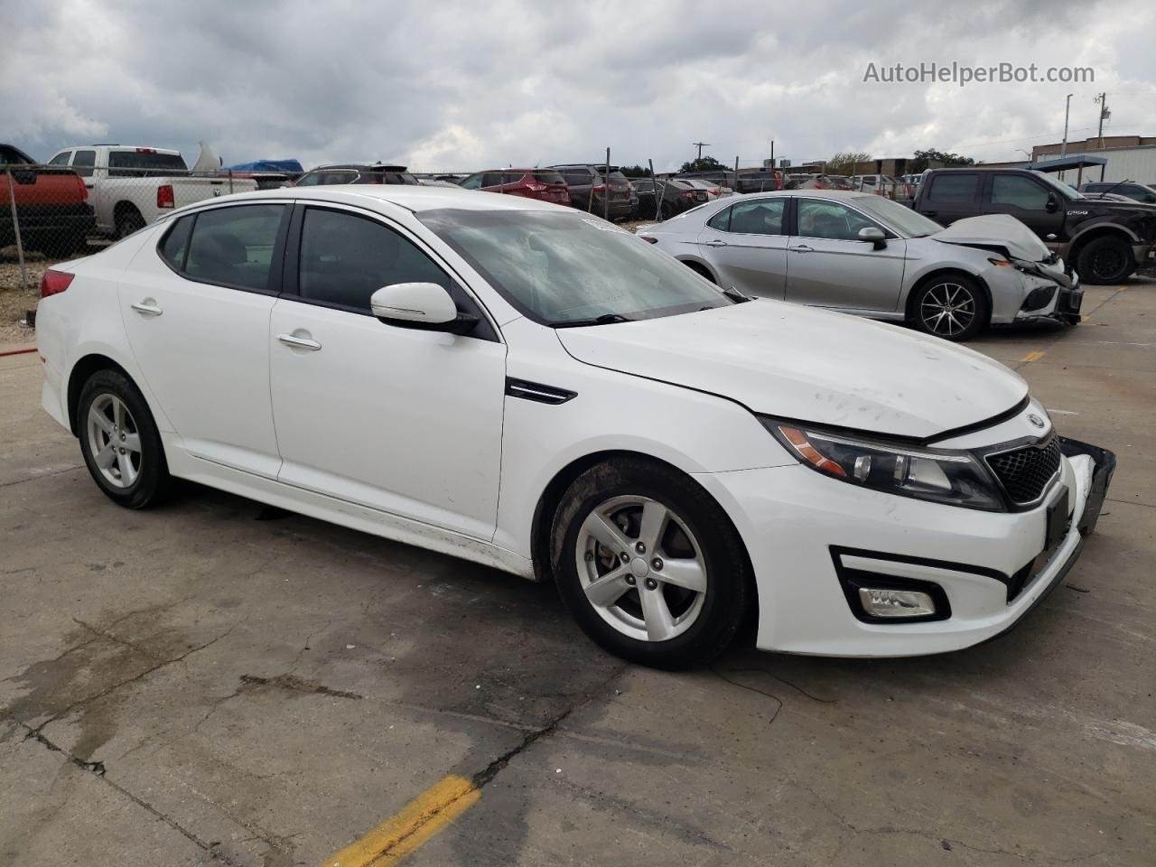 2015 Kia Optima Lx White vin: KNAGM4A77F5580314