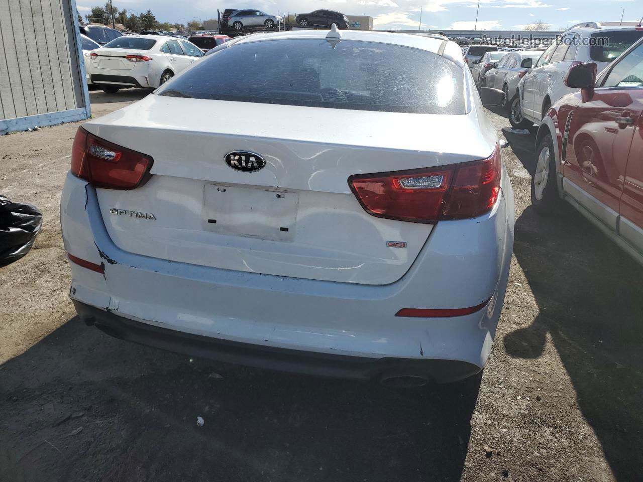 2015 Kia Optima Lx Белый vin: KNAGM4A77F5653780