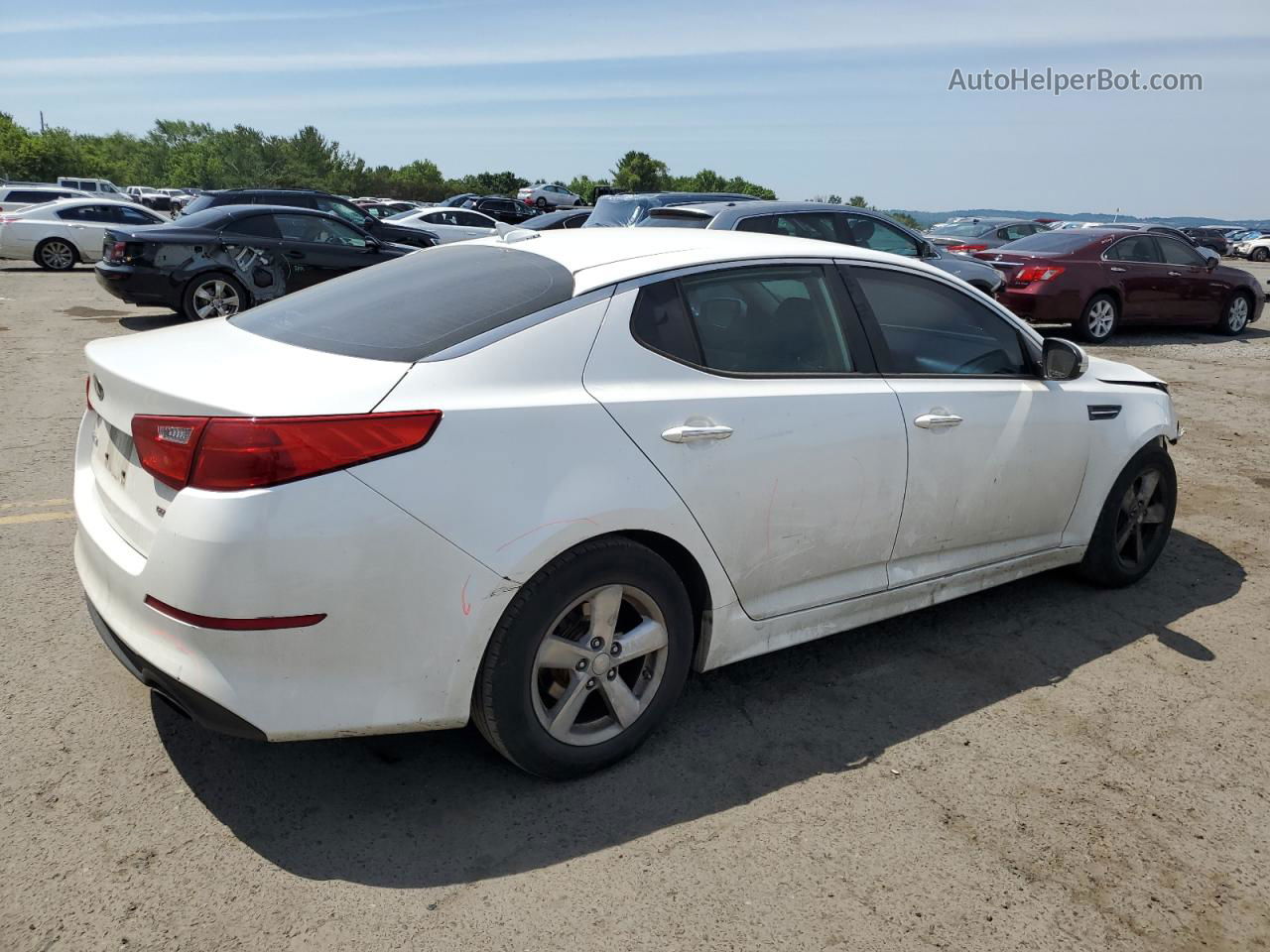 2015 Kia Optima Lx White vin: KNAGM4A78F5543255