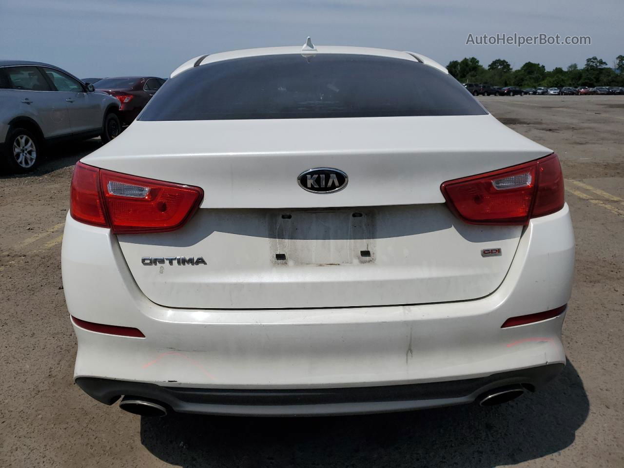 2015 Kia Optima Lx White vin: KNAGM4A78F5543255