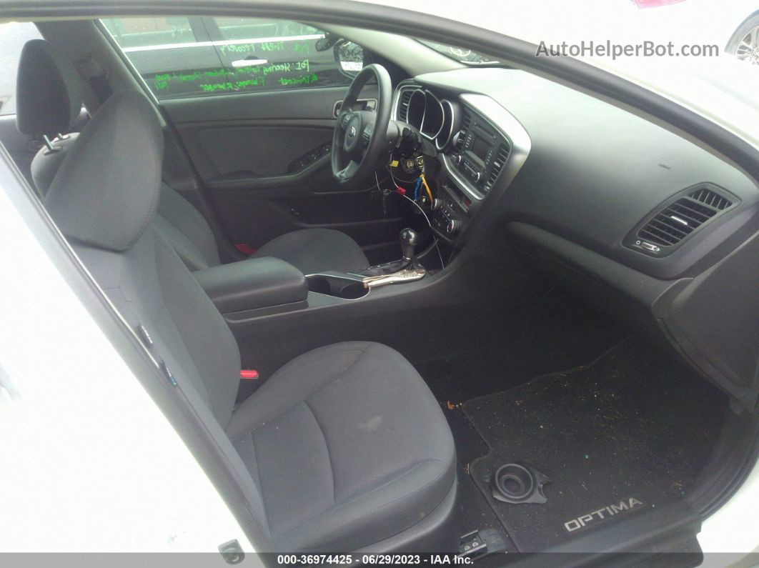 2015 Kia Optima Lx Белый vin: KNAGM4A78F5623171