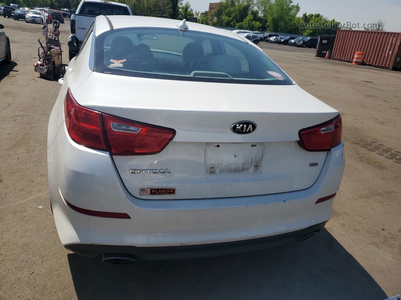 2015 Kia Optima Lx White vin: KNAGM4A79F5663534