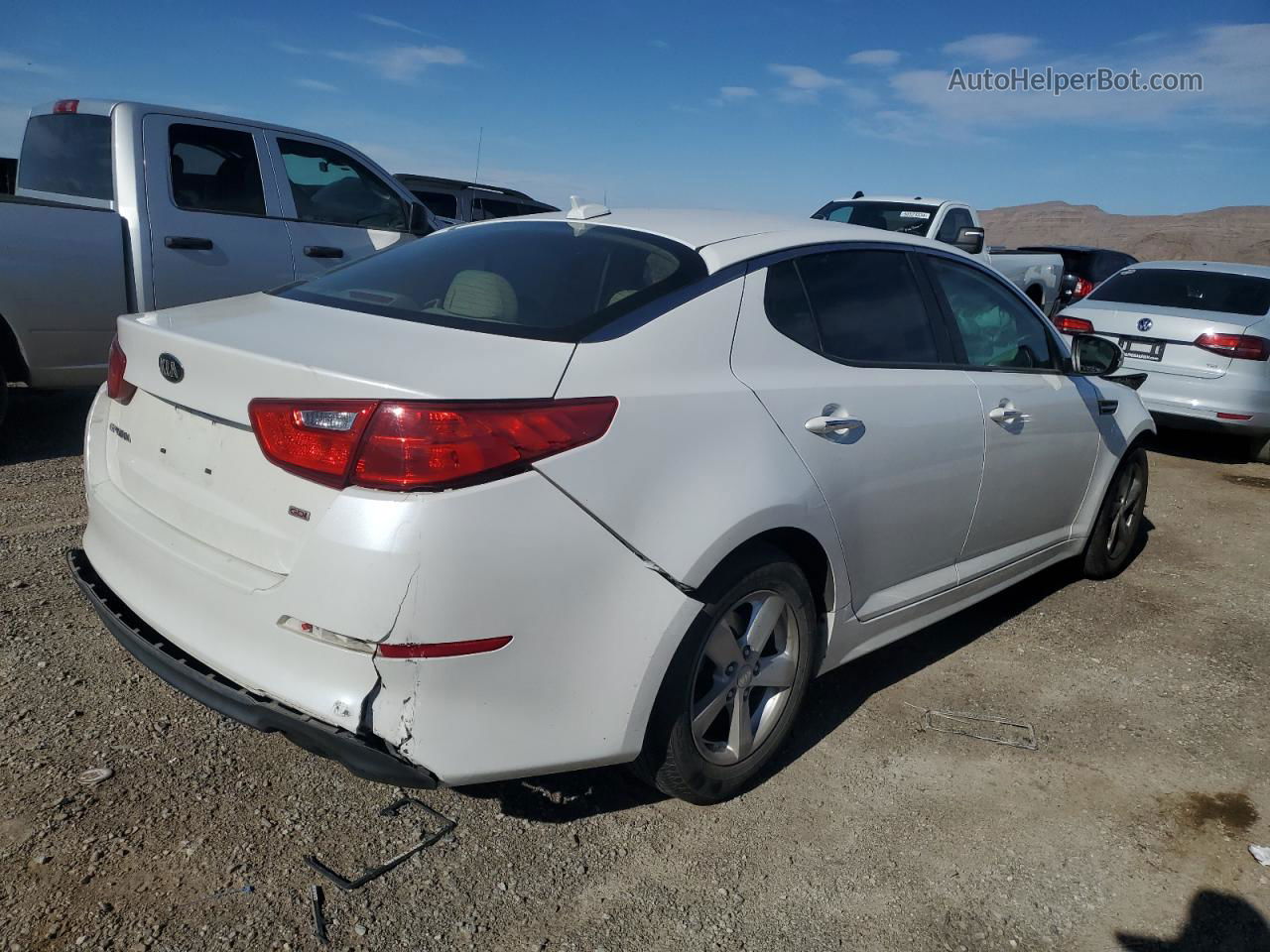 2015 Kia Optima Lx White vin: KNAGM4A7XF5590707