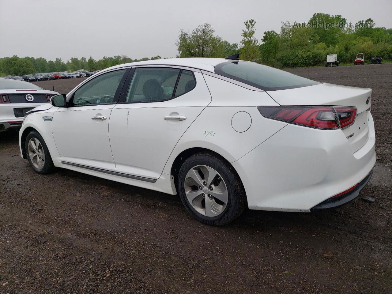 2014 Kia Optima Hybrid White vin: KNAGM4AD3E5064343