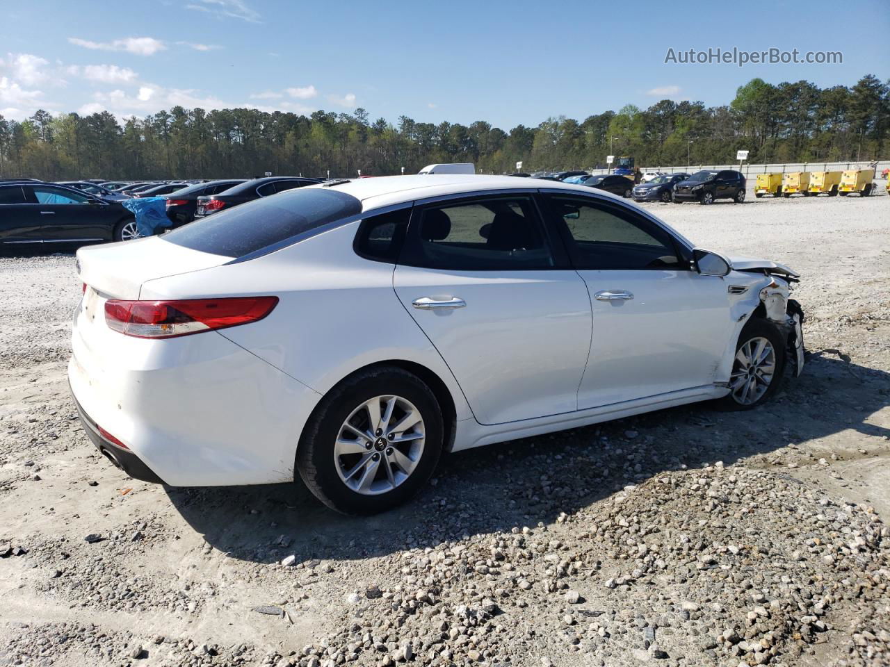 2018 Kia Optima Lx White vin: KNAGT4L30J5213888