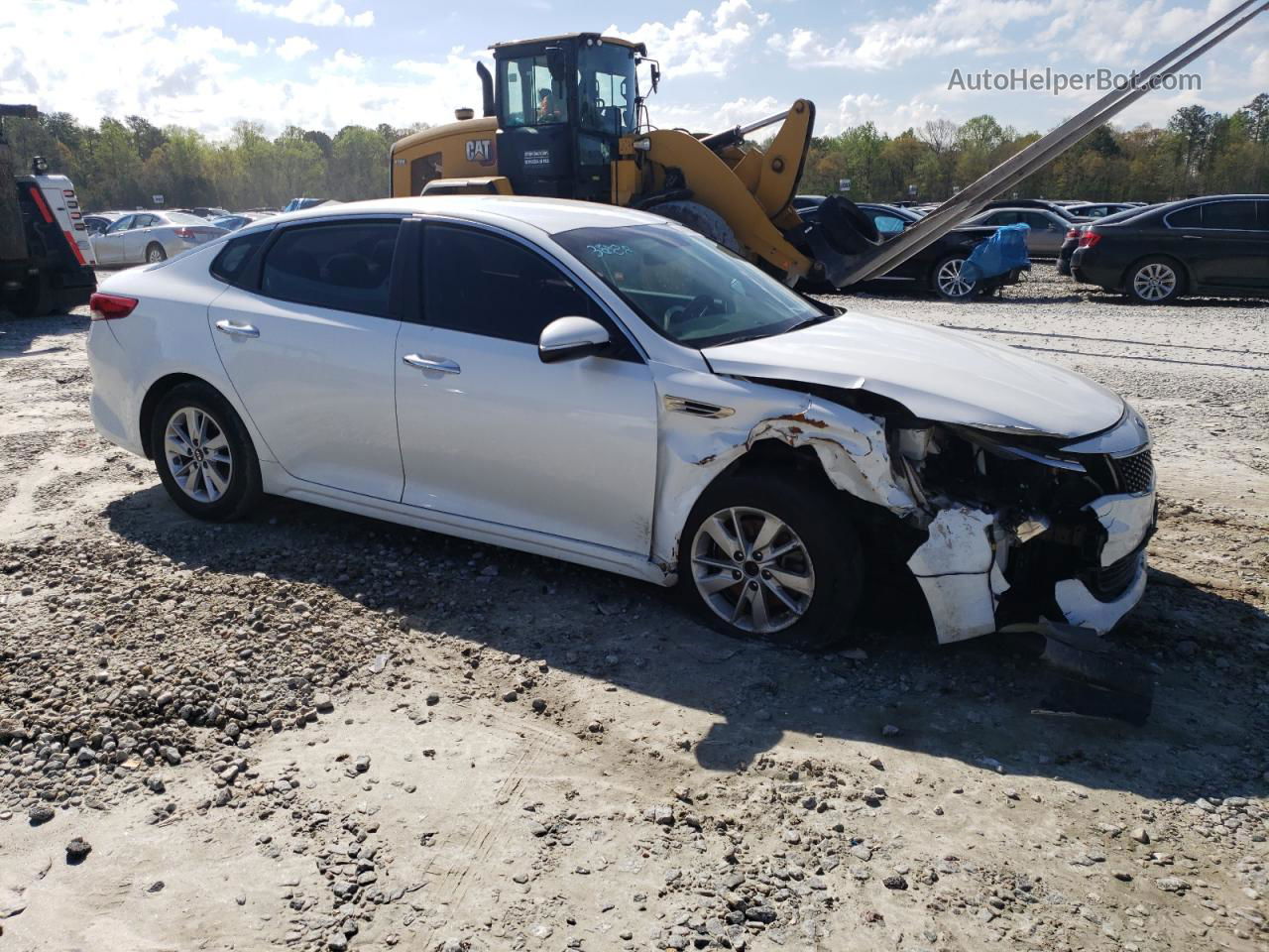 2018 Kia Optima Lx White vin: KNAGT4L30J5213888