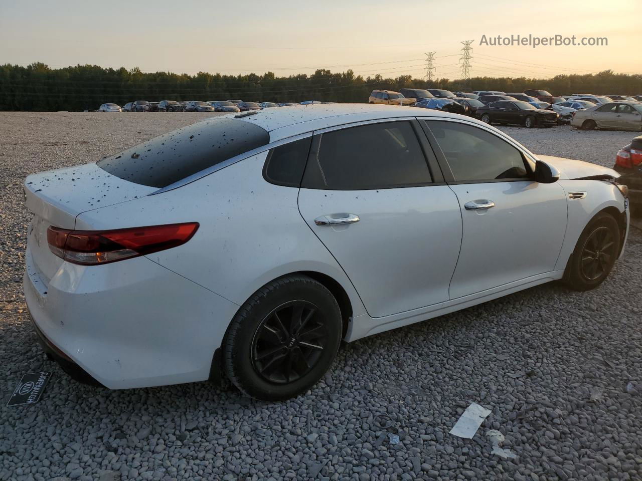 2018 Kia Optima Lx White vin: KNAGT4L34J5206135