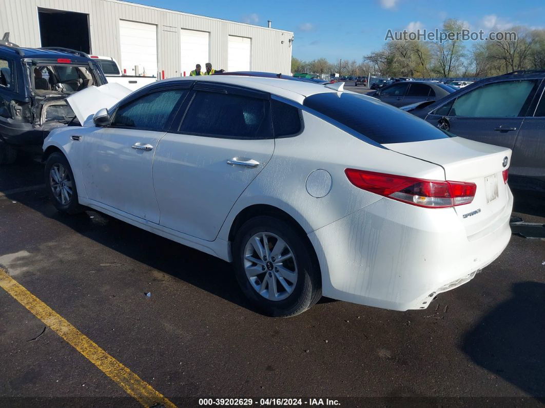 2017 Kia Optima Lx Белый vin: KNAGT4L35H5179148