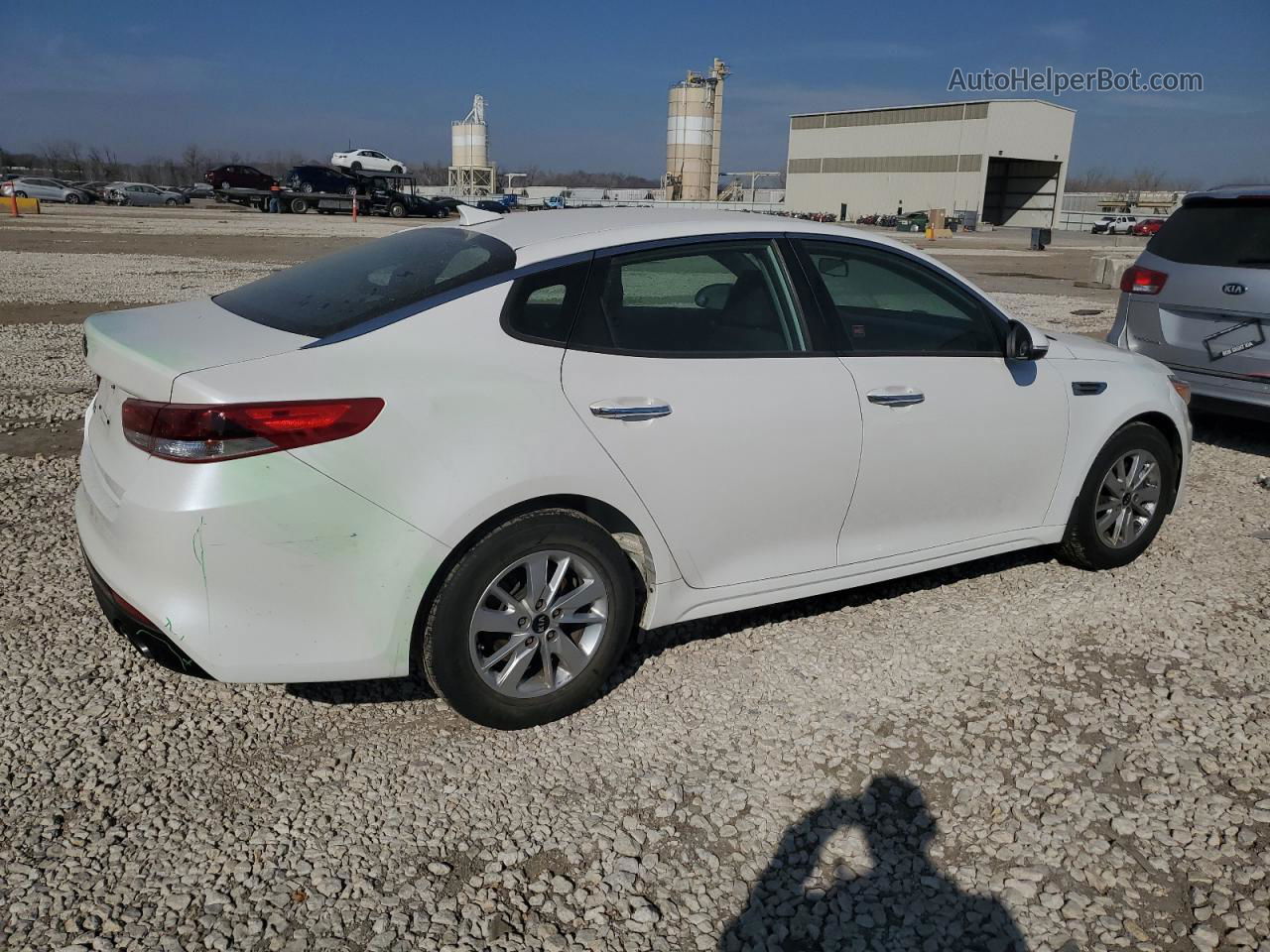 2016 Kia Optima Lx White vin: KNAGT4L38G5106449