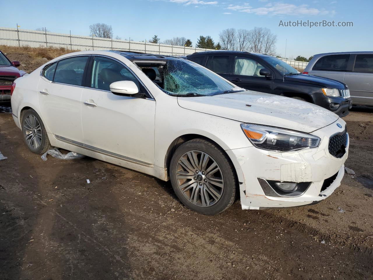 2016 Kia Cadenza Luxury White vin: KNALN4D70G5206166