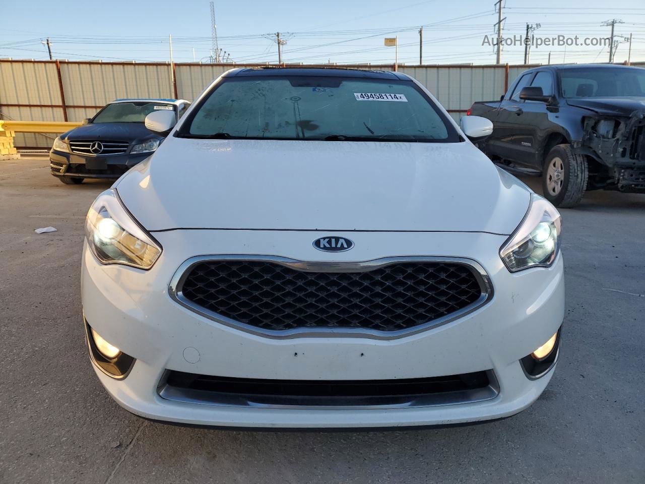 2016 Kia Cadenza Luxury White vin: KNALN4D70G5221637