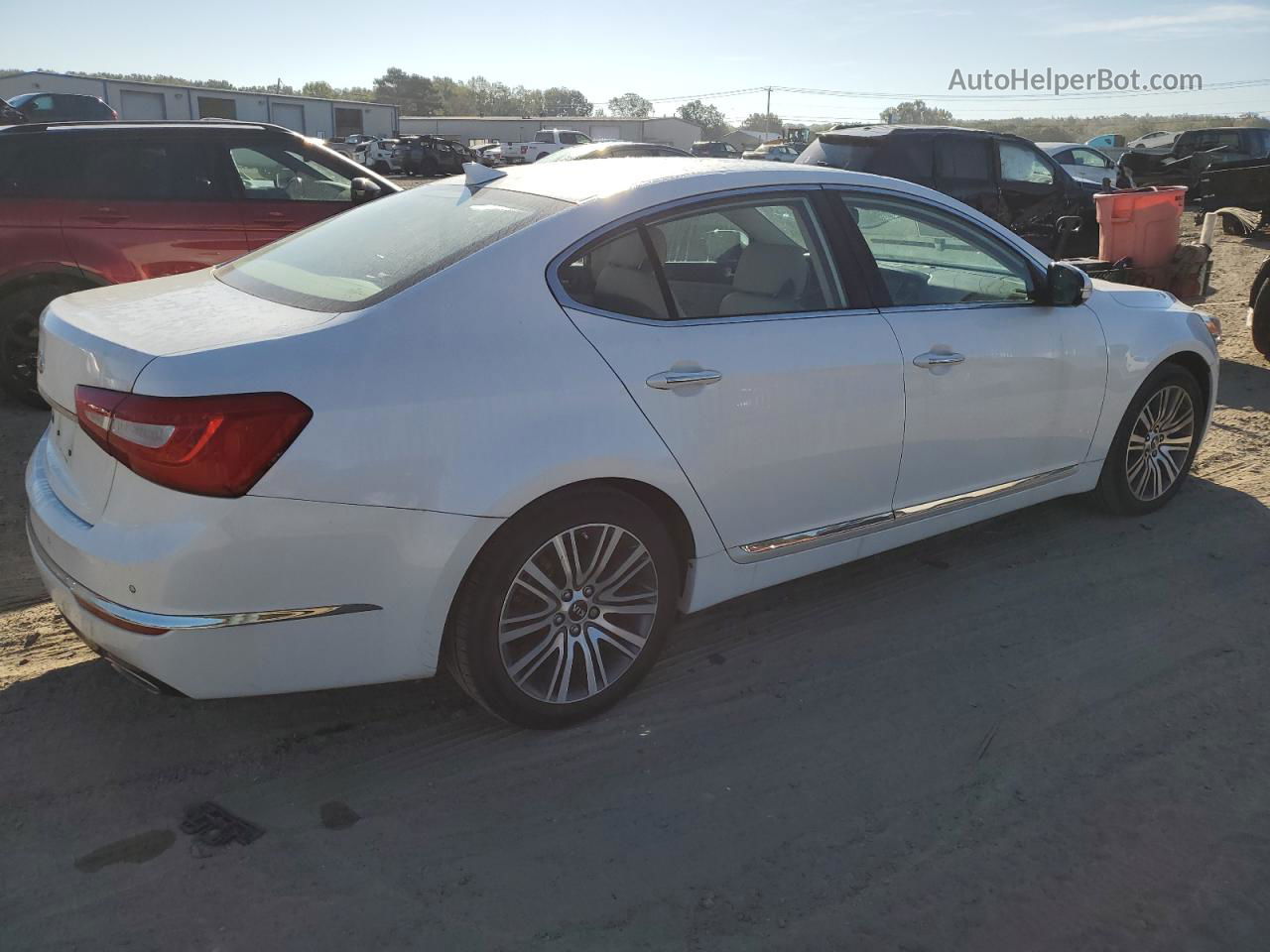 2014 Kia Cadenza Premium White vin: KNALN4D71E5160814