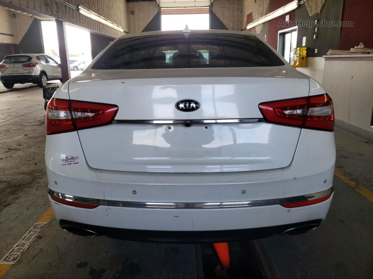 2014 Kia Cadenza Premium White vin: KNALN4D71E5167519