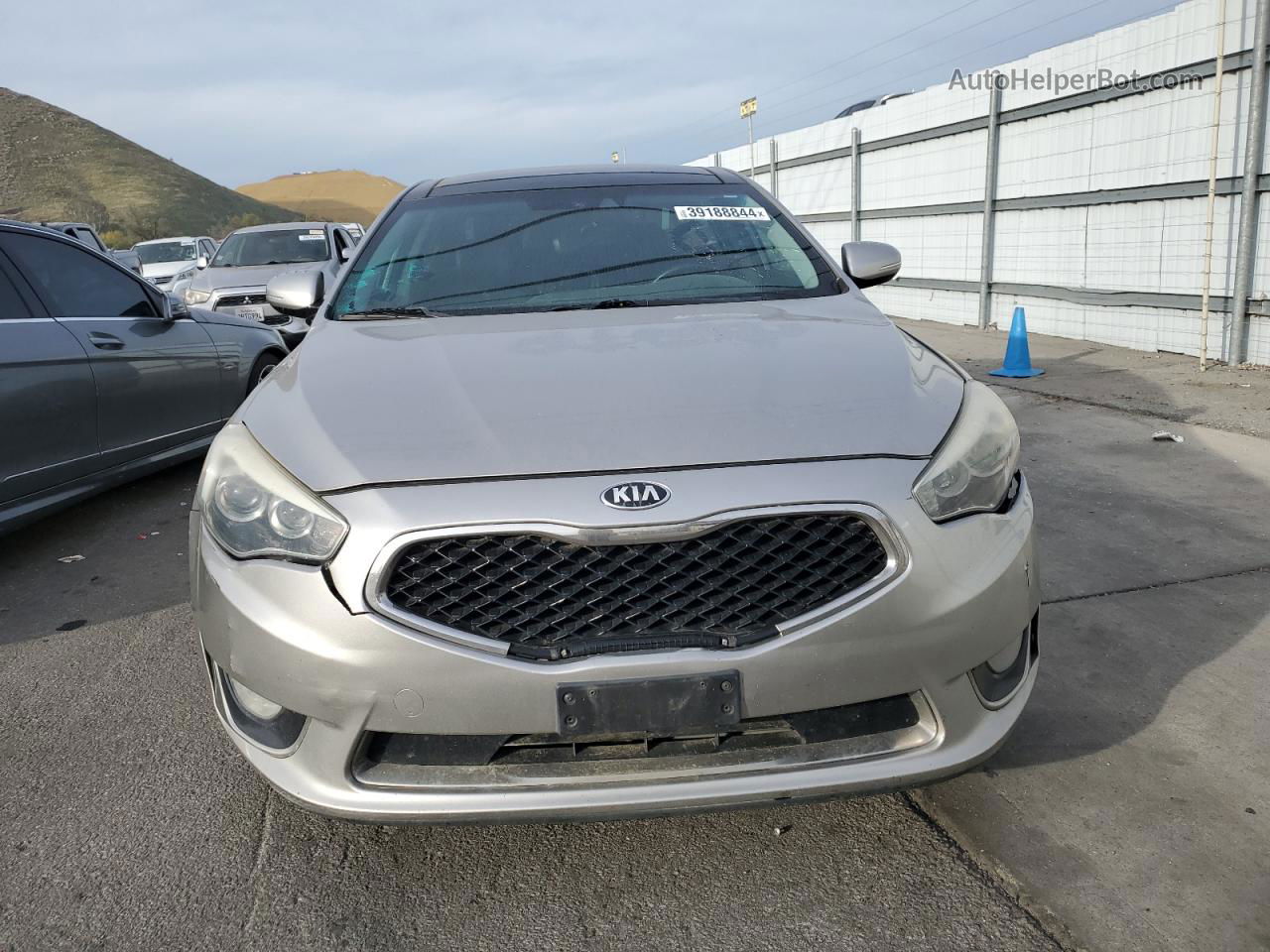 2014 Kia Cadenza Premium Silver vin: KNALN4D72E5122055