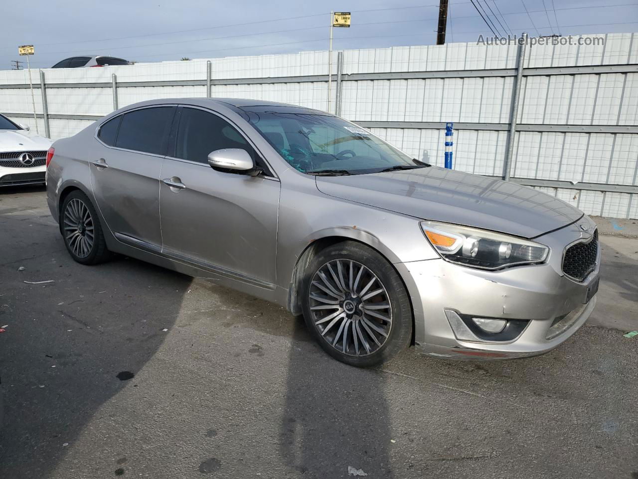 2014 Kia Cadenza Premium Silver vin: KNALN4D72E5122055