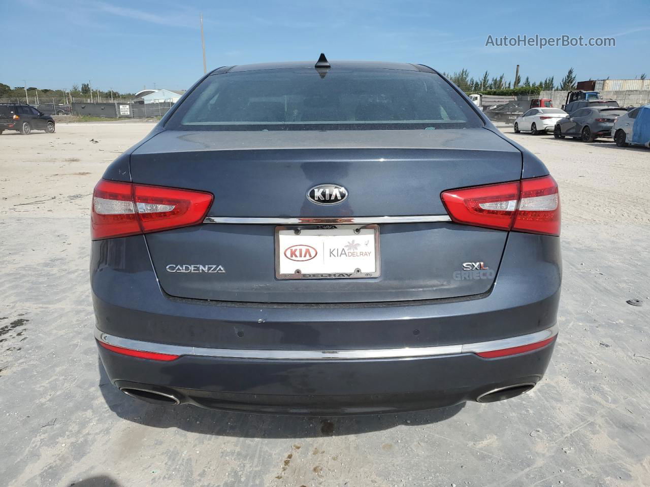 2014 Kia Cadenza Premium Charcoal vin: KNALN4D72E5157372