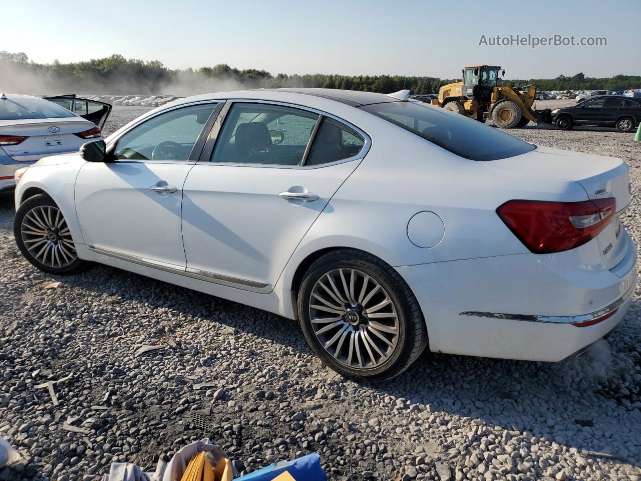 2016 Kia Cadenza Luxury White vin: KNALN4D72G5211482