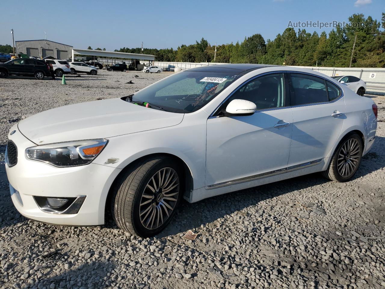 2016 Kia Cadenza Luxury White vin: KNALN4D72G5211482