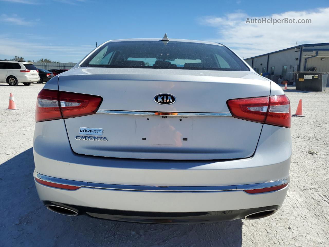 2016 Kia Cadenza Luxury Silver vin: KNALN4D72G5215192