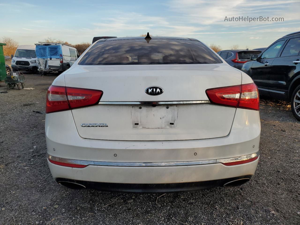 2016 Kia Cadenza Luxury White vin: KNALN4D73G5211216