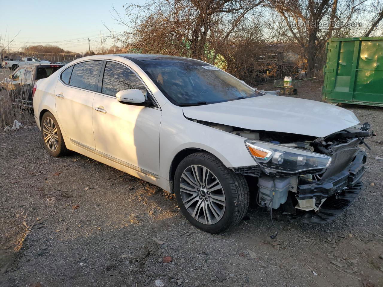 2016 Kia Cadenza Luxury White vin: KNALN4D73G5211216