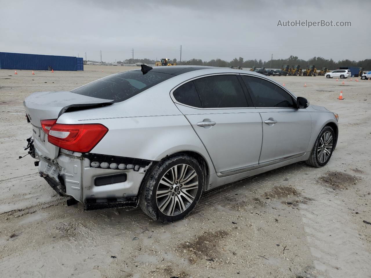 2016 Kia Cadenza Luxury Silver vin: KNALN4D73G5214441