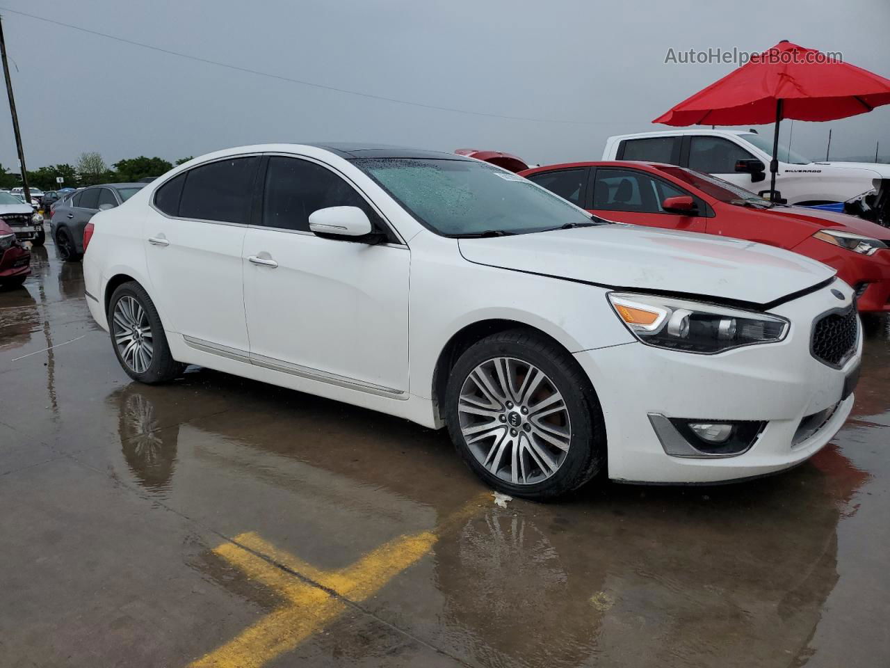 2016 Kia Cadenza Luxury White vin: KNALN4D73G5218117