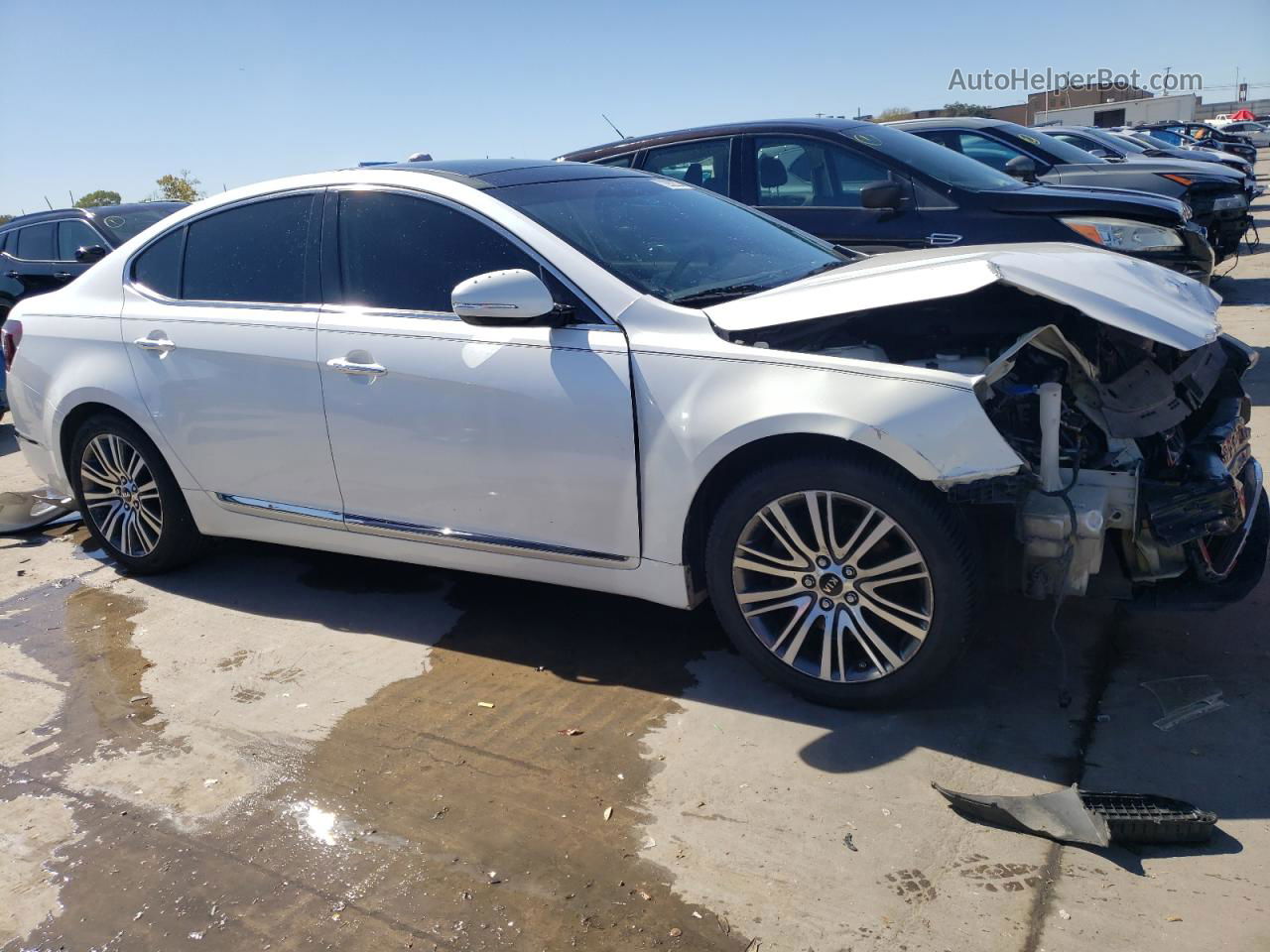 2014 Kia Cadenza Premium White vin: KNALN4D75E5167586