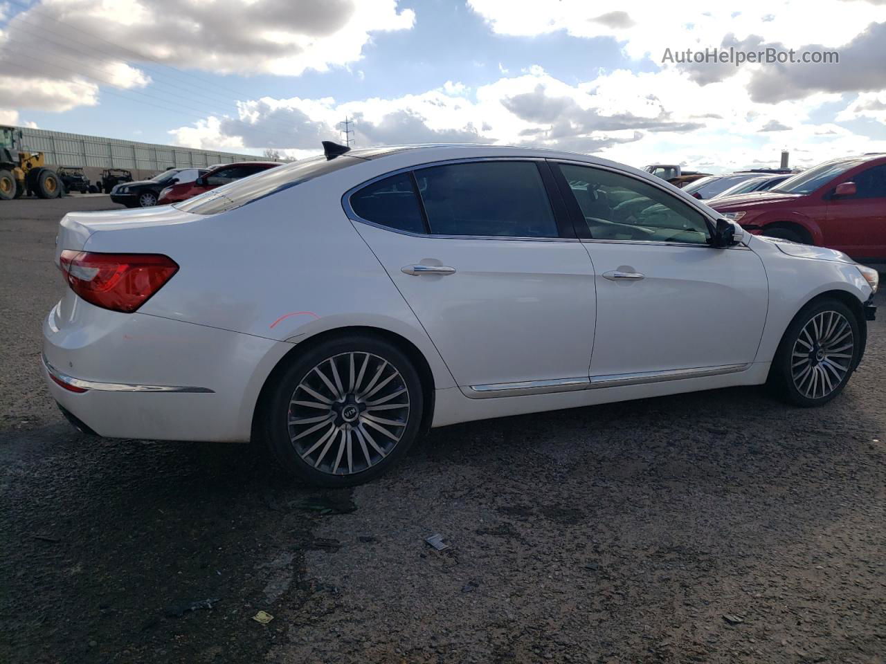 2014 Kia Cadenza Premium White vin: KNALN4D76E5133852