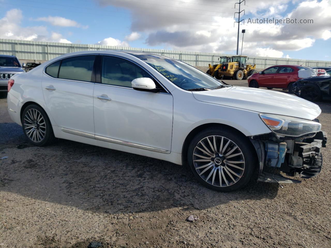 2014 Kia Cadenza Premium White vin: KNALN4D76E5133852