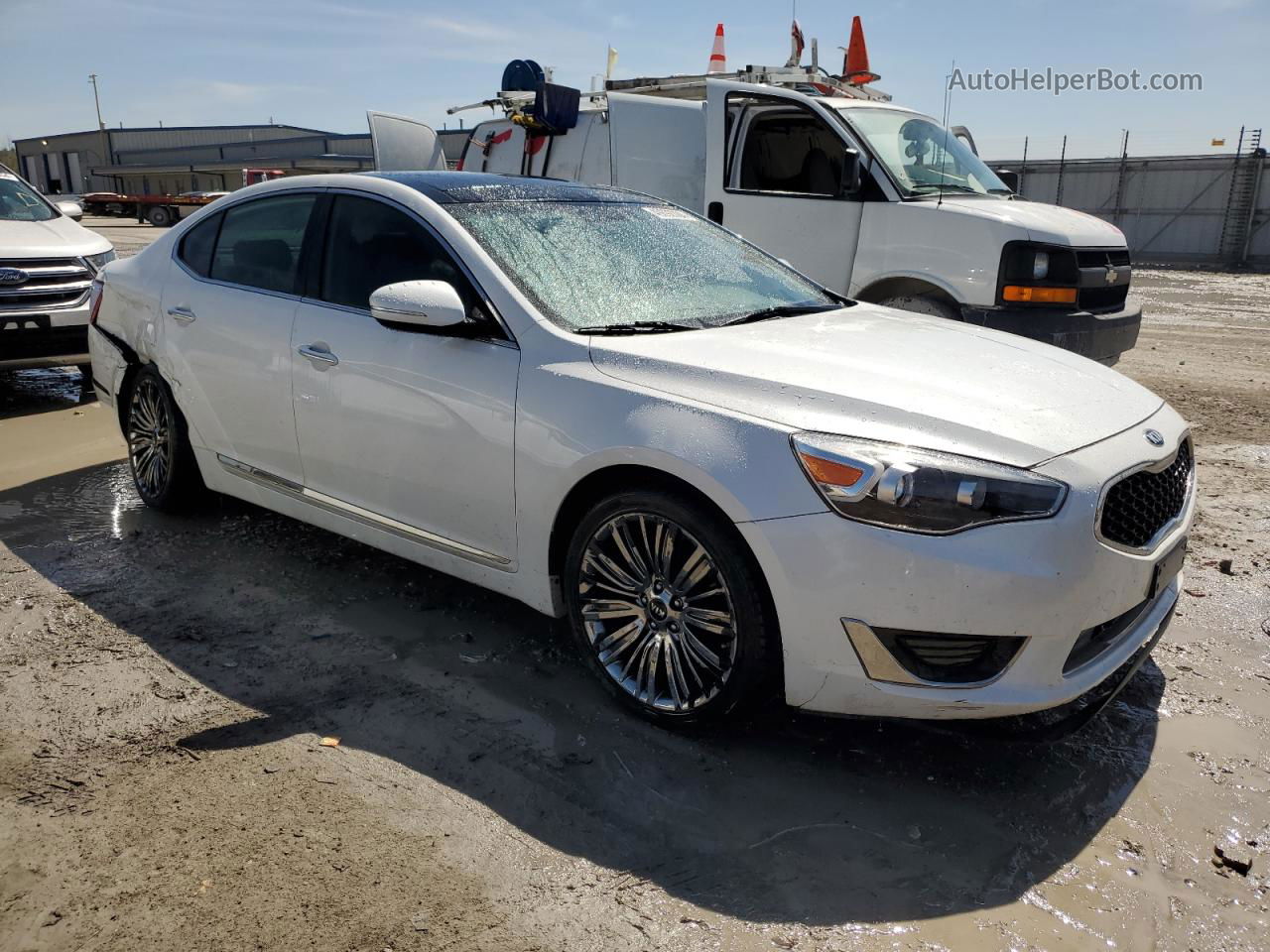 2014 Kia Cadenza Premium White vin: KNALN4D77E5165290