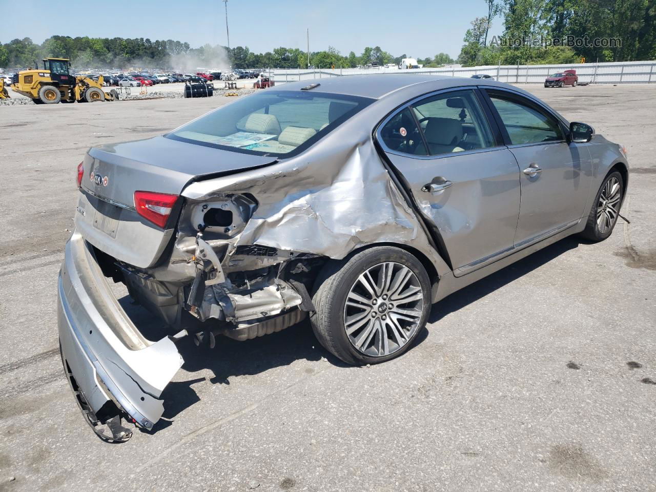 2014 Kia Cadenza Premium Silver vin: KNALN4D79E5141749